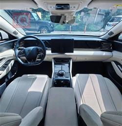 بي واي دي Qin Plus